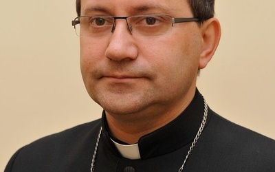 Bp Damian Muskus