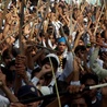 Muzułmańscy liderzy: Protestujcie pokojowo