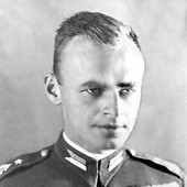 Rotmistrz Pilecki generałem?