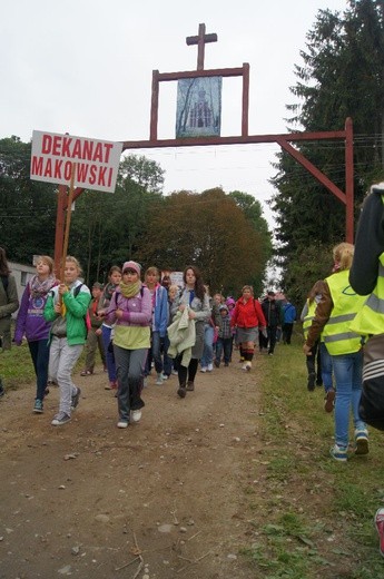 Pielgrzymka dzieci do Rostkowa