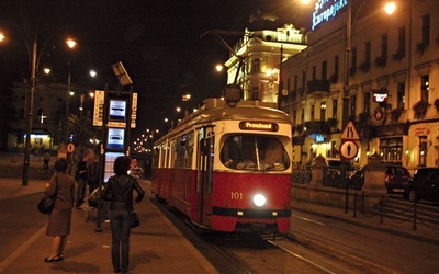 Przez 26 lat nocą krakowskie tramwaje wyłącznie zjeżdżały do zajezdni