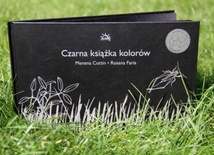 Czarna książka kolorów