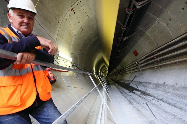 1100 metrów tunelu między rondem Daszyńskiego i ONZ jest gotowe