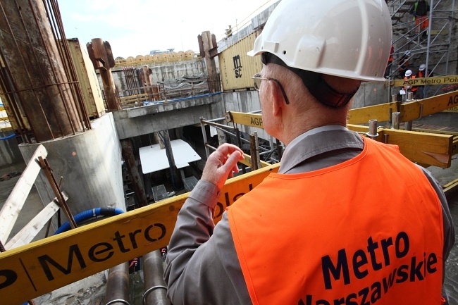 1100 metrów tunelu między rondem Daszyńskiego i ONZ jest gotowe