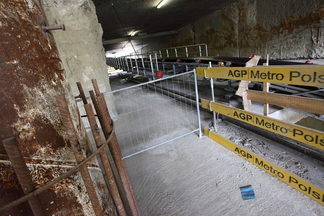 1100 metrów tunelu między rondem Daszyńskiego i ONZ jest gotowe