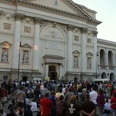 Kościół św. Anny na Krakowskim Przedmieściu jest dla studentów otwarty przez cały dzień