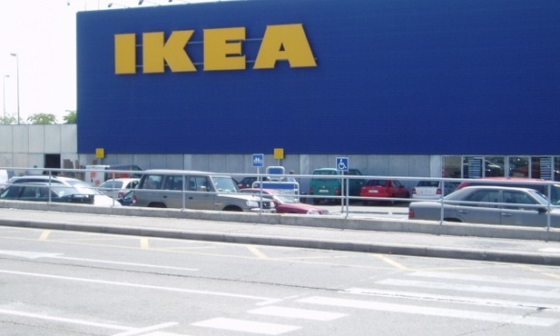 IKEA wycina kobiety