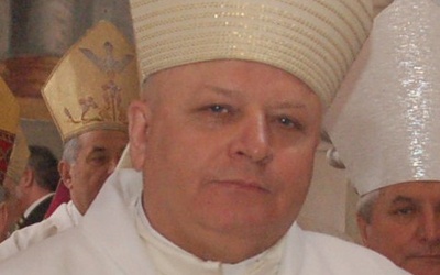 Bp Józef Wróbel