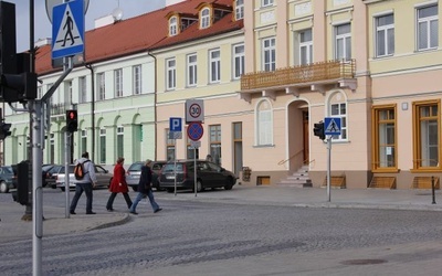 Przejścia dla pieszych staną się bezpieczniejsze - zapewnia Miejski Zarząd Dróg w Płocku