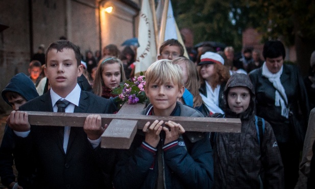 Latarnia na morzu ciemności