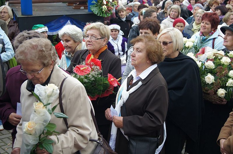 Pielgrzymka Różańcowa w Rokitnie