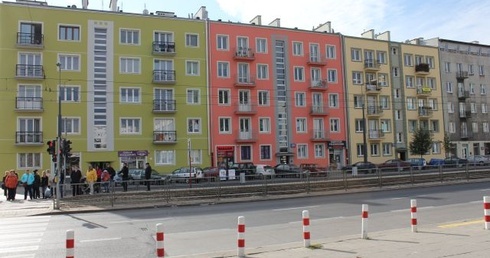 Kolorowe kamienice rażą 