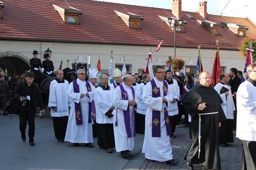 Tłumy żegnały śp. Marię Krystynę Habsburg w Żywcu