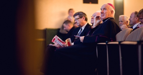 Kongres po raz drugi