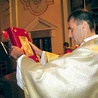  W Rzeczycy i wielu innych parafiach 11 października procesyjnie wnoszono Pismo Święte, dokumenty soborowe i Katechizm Kościoła Katolickiego 
