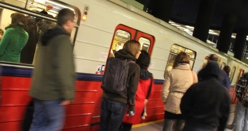 ZTM uczy warszawiaków kultury