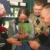 Droga do skarbu wiodła m. in. przez miejską bibliotekę