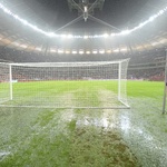 Deszcz zalał Stadion Narodowy