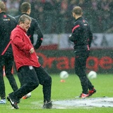 Deszcz zalał Stadion Narodowy