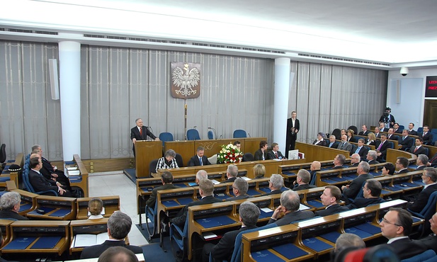 Zmiana marszałka seniora Senatu