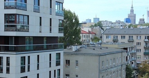 W Warszawie ceny mieszkań są mocno zawyżone. Jeśli spadną do realnej wartości, przybędzie kupujących