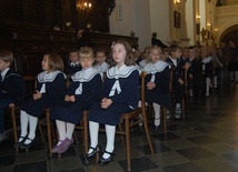 Najmłodsze dzieci złożyły uczniowskie ślubowanie