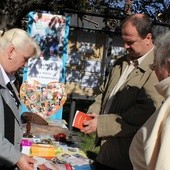 Pomoc misyjna Białej dla Czarnego Lądu