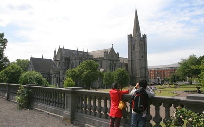 Irlandia: rekordowa liczba katolików