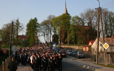 Modlą się za siebie