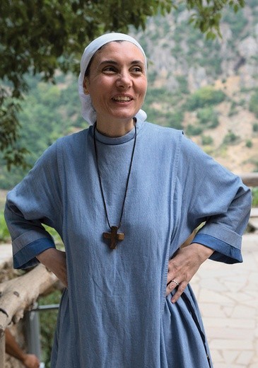 – W Qadisha zanurzam się w ciszy  – mówi s. Habiba
