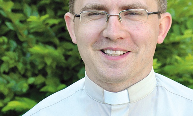  Ks. Dariusz Wołczecki pochodzi z Międzyrzecza. Pięć lat studiuje w Rzymie teologię duchowości. 15 listopada będzie bronił pracy doktorskiej