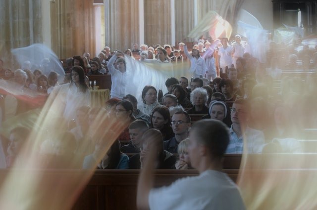 Śpiew i taniec dla Pana