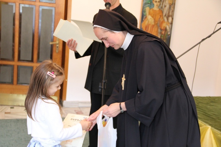 Przedszkolny konkurs piosenki religijnej