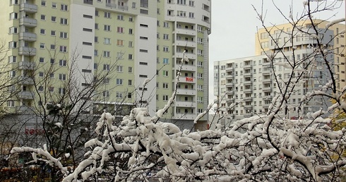 Skutki pierwszych opadów śniegu odczuli nie tylko kierowcy