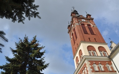 Wieża borzęcińskiej świątyni