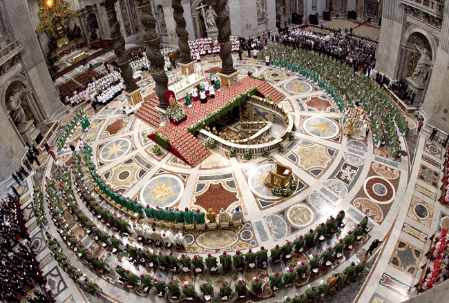 Synod Biskupów zakończyła Msza św., odprawiona w Bazylice  św. Piotra 28.10.2012 r.