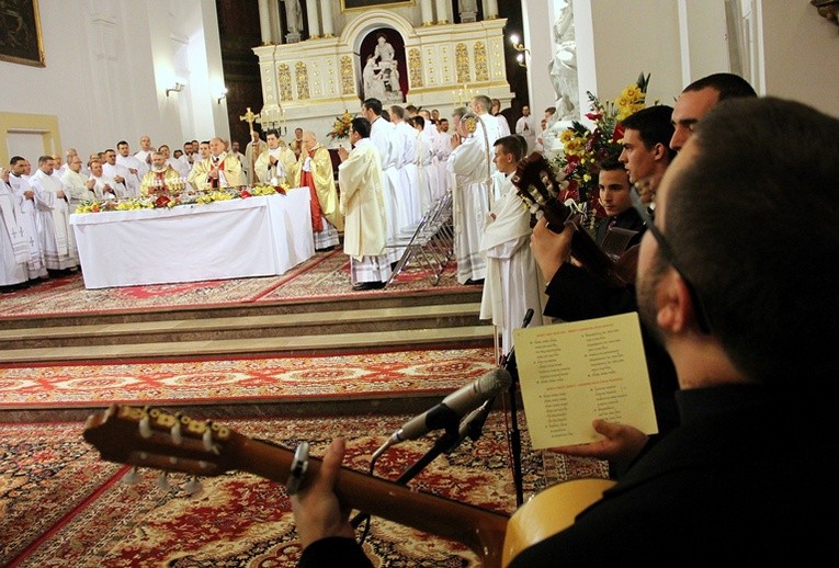 Święcenia diakonatu