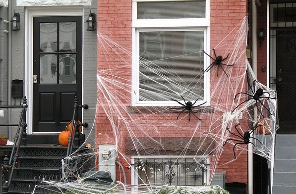 Zmuszają dzieci do poznawania Halloween