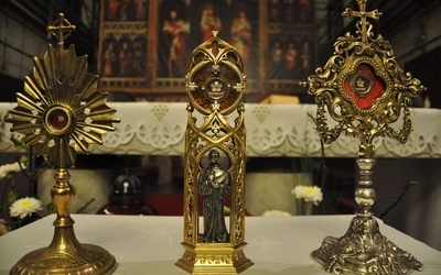 Relikwiarze wystawione podczas "Nocy świętych"