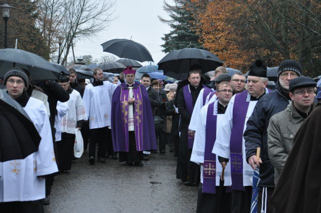 Uroczystości na cmentarzu w Gorzowie Wlkp.