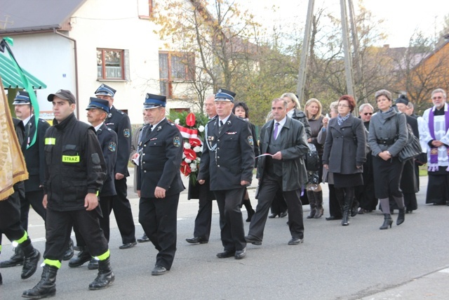 Ostatnia droga śp. o. Czesława Dudy z Łękawicy