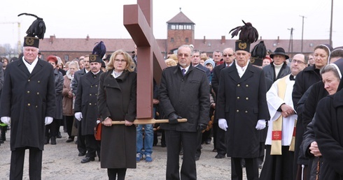 Droga Krzyżowa wyruszyła spod Bramy Śmierci