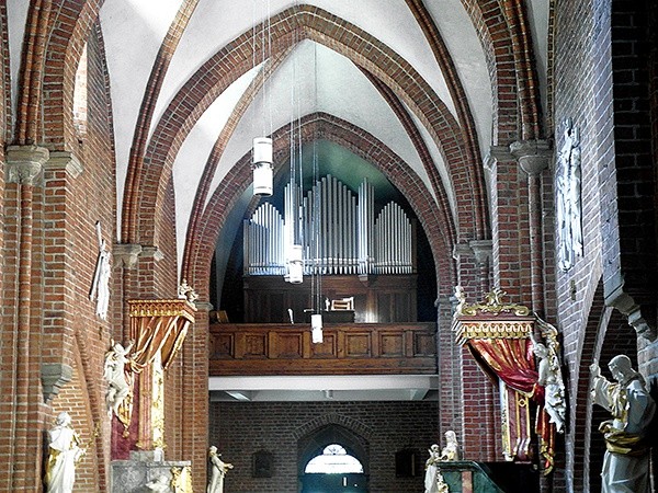 W czasie koncertu na tym instrumencie zagra Bogdan Stępień, organista gliwickiej katedry 