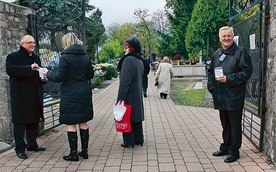 Witold Kuś i Jacek Maślanka od kilkunastu lat zachęcają tarnobrzeżan do składania datków