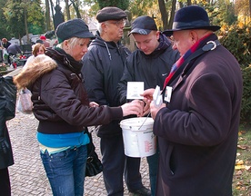 W tym roku pieniądze do puszek zbierało aż 250 wolontariuszy