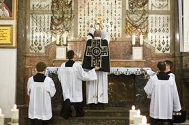 Papież potwierdził prawo Bractwa św. Piotra do sprawowania liturgii tradycyjnej