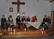 Wspólna refleksja nad poezją ks. Konkola była okazją do zbiórki pieniędzy na rzecz Adama i jego rodziny