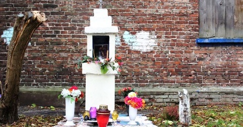 Jezus i Maryja z plastiku