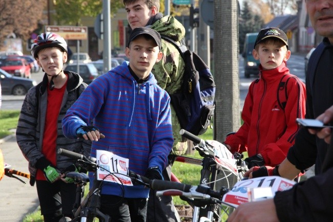 Rowerowy Rajd Niepodległości w Wojniczu