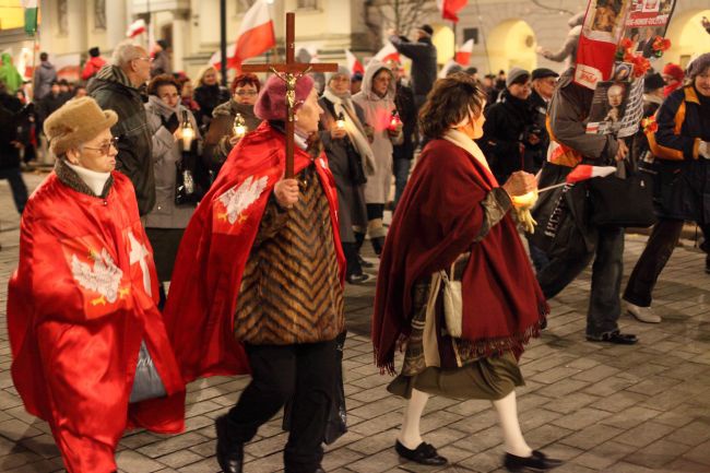 Miesięcznica katastrofy smoleńskiej